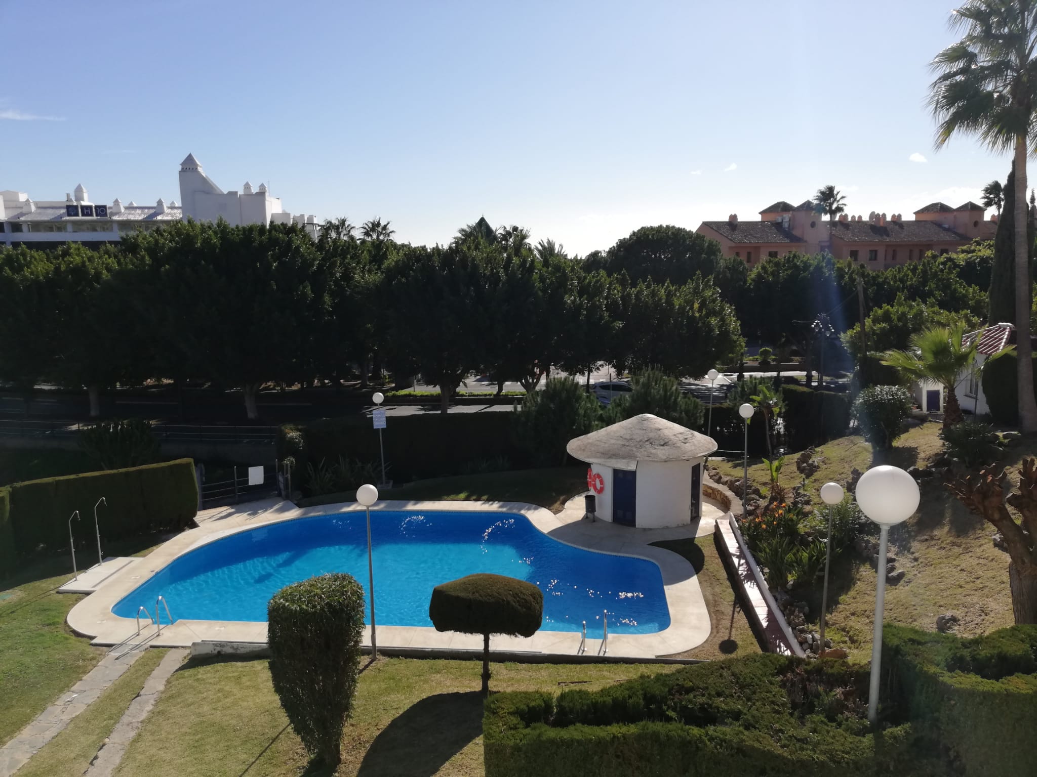 Townhouse near the beach and the H10 Hotel in Estepona - mibgroup.es