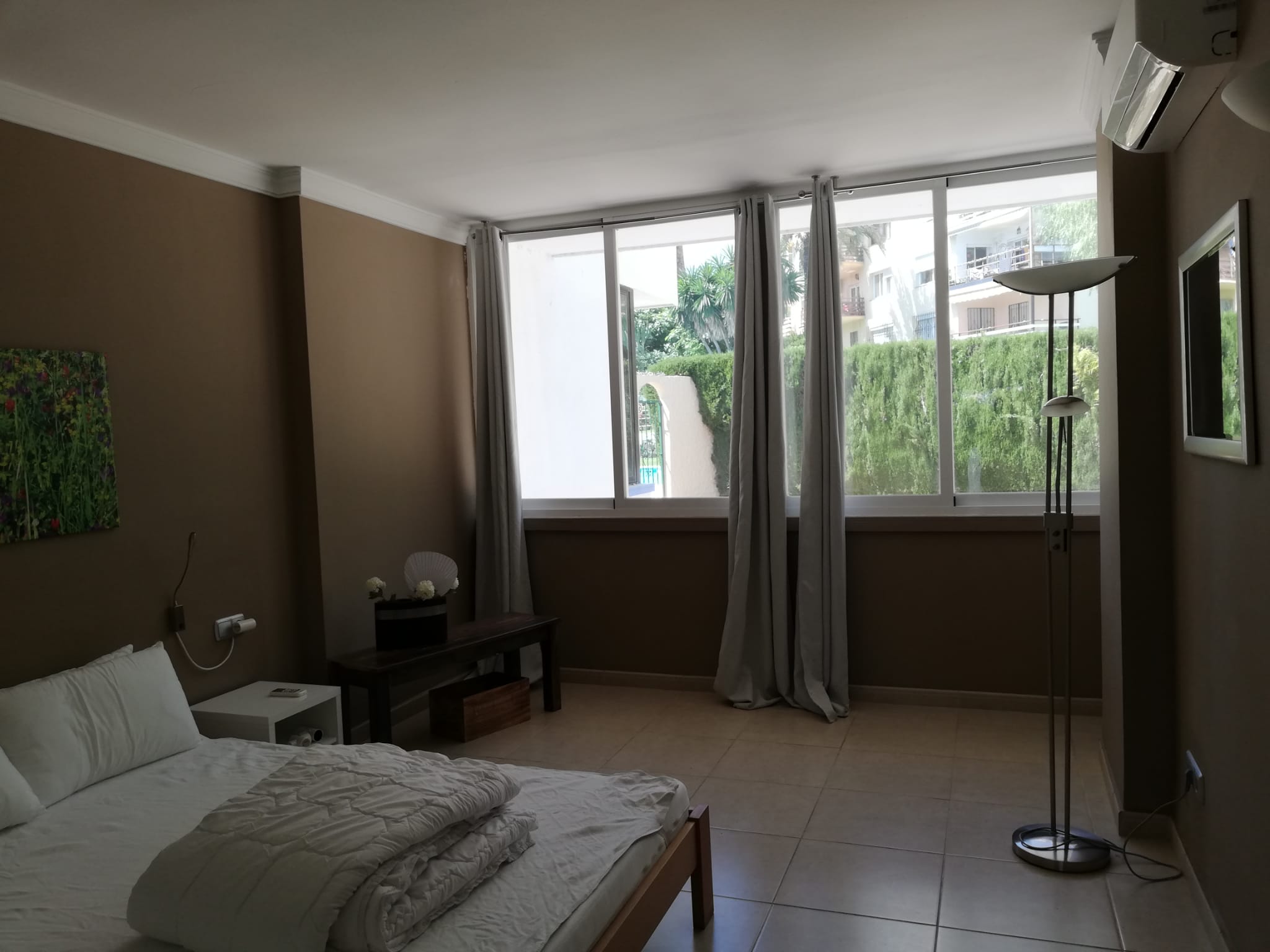 Apartamento de un dormitorio en el puerto de Estepona con vista al mar - mibgroup.es