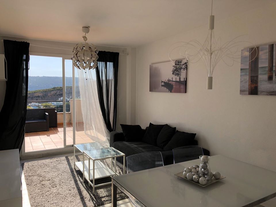 Beautiful penthouse for rent in the urbanization of Dona Julia - mibgroup.es