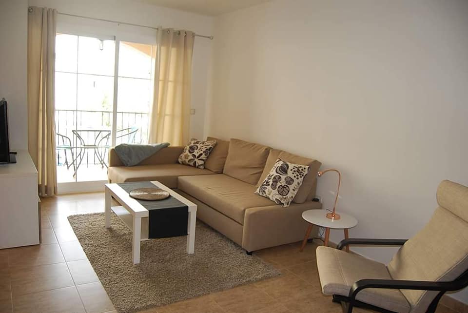 Apartamento de 1 dormitorio en alquiler en Estepona cerca del parque central - mibgroup.es