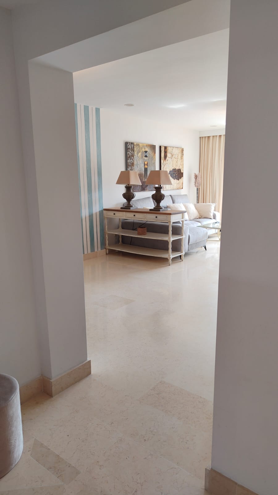 For rent 3 bedroom apartment with 4 bathrooms in the elite urbanization Capanes del Golf - mibgroup.es