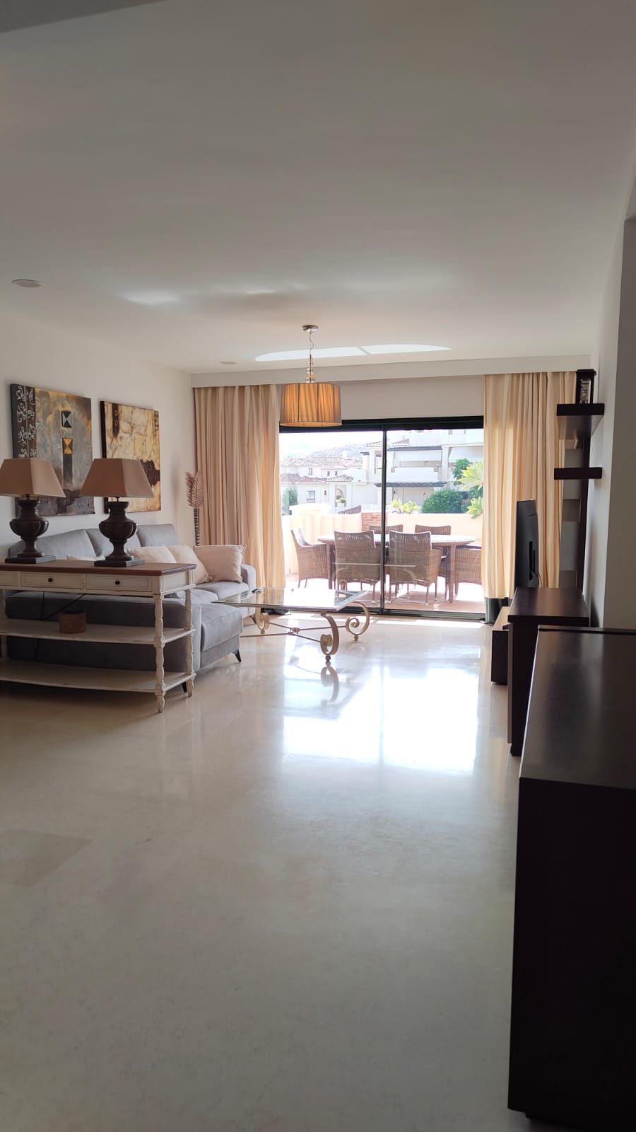 For rent 3 bedroom apartment with 4 bathrooms in the elite urbanization Capanes del Golf - mibgroup.es