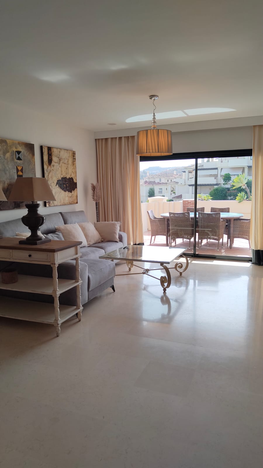 For rent 3 bedroom apartment with 4 bathrooms in the elite urbanization Capanes del Golf - mibgroup.es